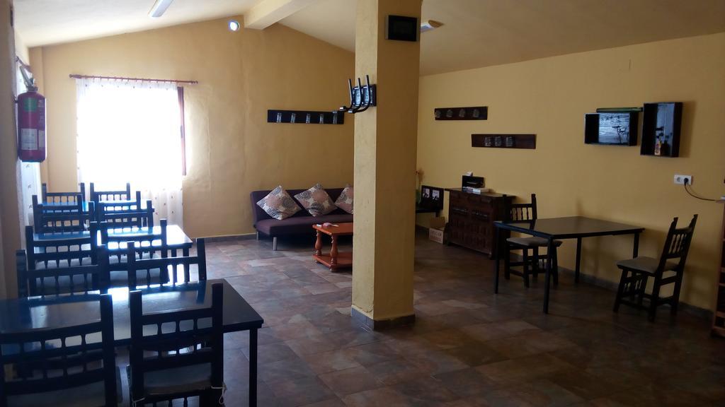 Albergue La Canadilla Uña Екстериор снимка
